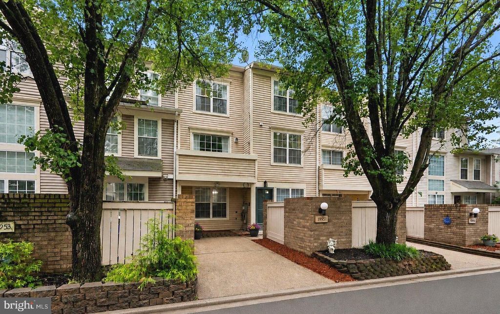 19951 DREXEL HILL CIR, Gaithersburg, MD 20886