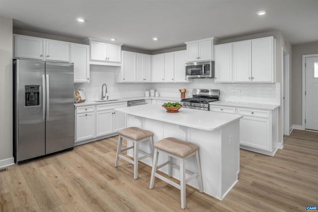 403B LAZY BRANCH LN, Keswick, VA 22947