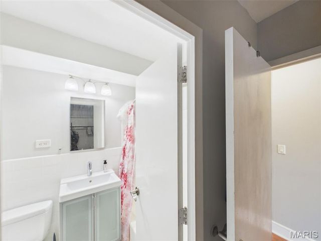 210 N 17th Street 909, St Louis, MO 63103