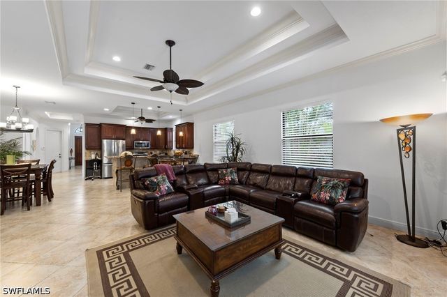 538 104th AVE N, Naples, FL 34108