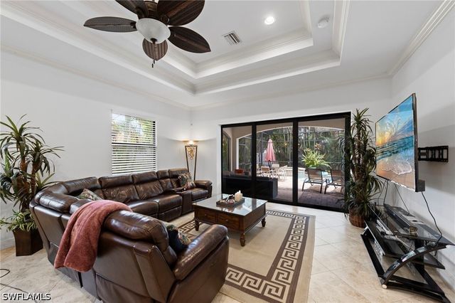 538 104th AVE N, Naples, FL 34108
