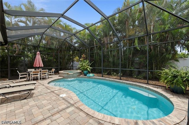 538 104th AVE N, Naples, FL 34108