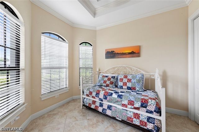 538 104th AVE N, Naples, FL 34108