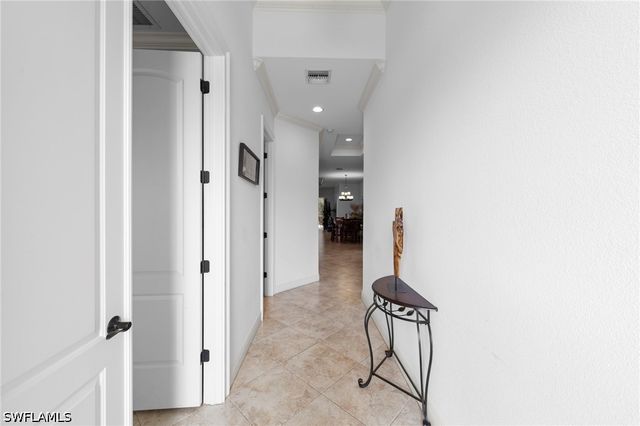 538 104th AVE N, Naples, FL 34108