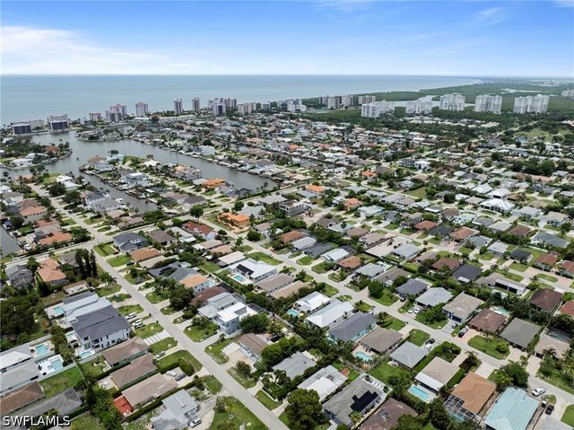 538 104th AVE N, Naples, FL 34108