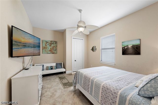 538 104th AVE N, Naples, FL 34108