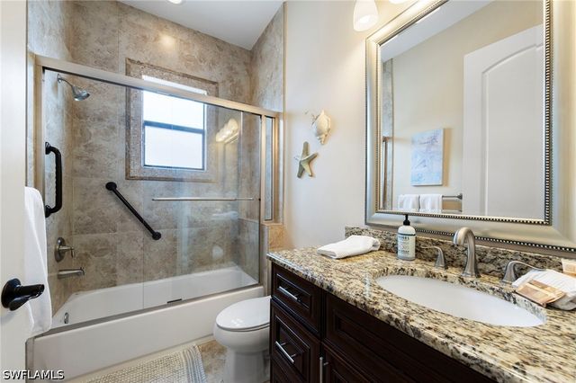538 104th AVE N, Naples, FL 34108