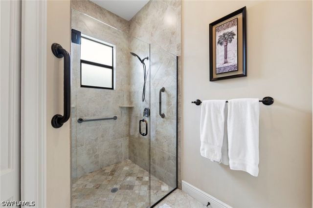 538 104th AVE N, Naples, FL 34108