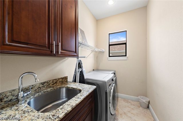 538 104th AVE N, Naples, FL 34108