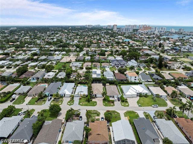 538 104th AVE N, Naples, FL 34108