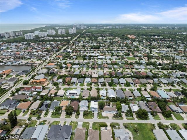 538 104th AVE N, Naples, FL 34108