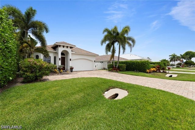 538 104th AVE N, Naples, FL 34108