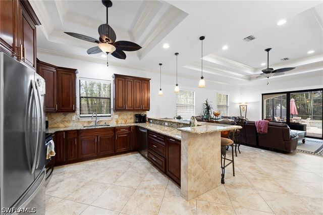 538 104th AVE N, Naples, FL 34108