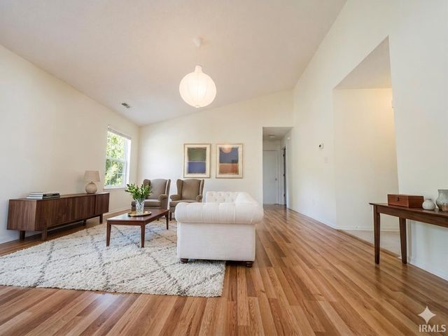 1116 W Pine Meadows Drive, Bloomington, IN 47403