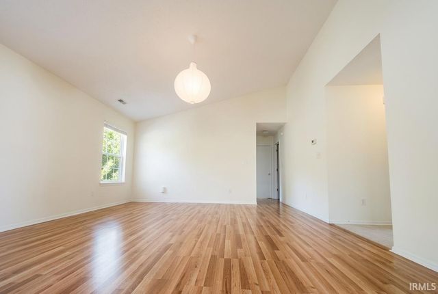 1116 W Pine Meadows Drive, Bloomington, IN 47403