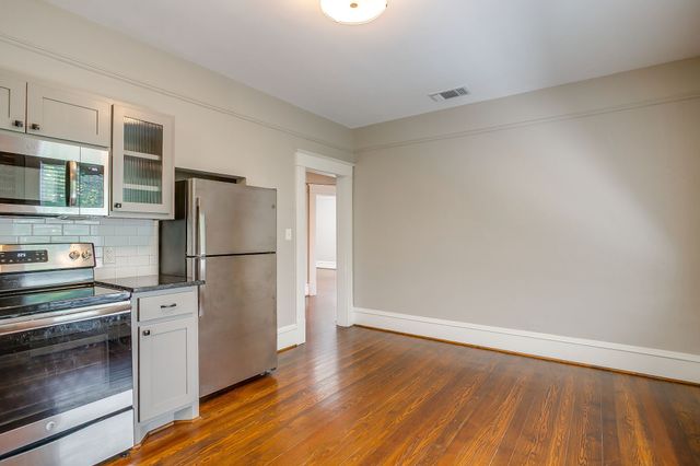 1630 Mistletoe Boulevard B, Fort Worth, TX 76104