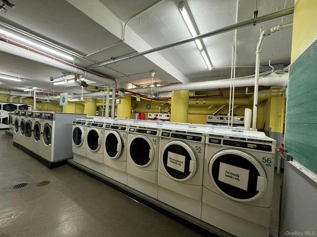 70-25 Yellowstone Blvd 1 Y, Forest Hills, NY 11375