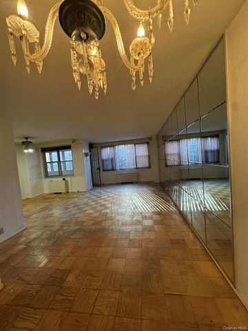 70-25 Yellowstone Blvd 1 Y, Forest Hills, NY 11375