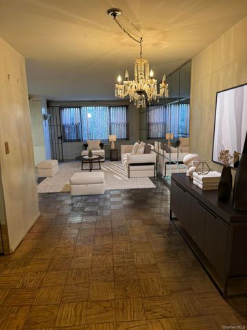 70-25 Yellowstone Blvd 1 Y, Forest Hills, NY 11375