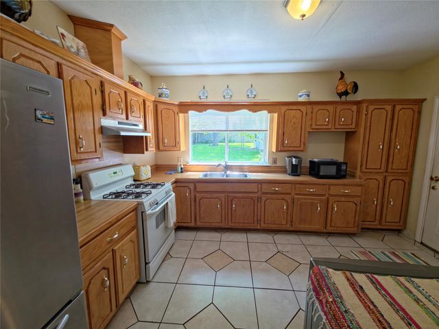 903 Cameron Avenue, Dallas, TX 75223