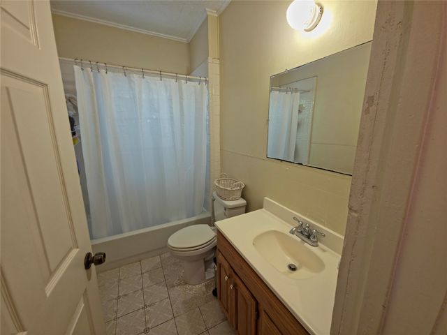 903 Cameron Avenue, Dallas, TX 75223
