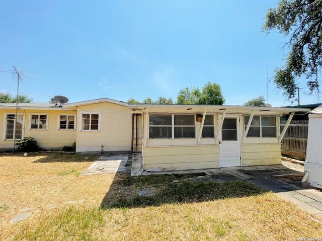 463 Wayside Dr, San Antonio, TX 78213