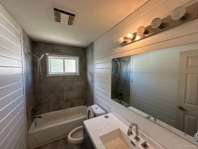 30026 Bock Street, Garden City, MI 48135