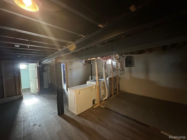 30026 Bock Street, Garden City, MI 48135