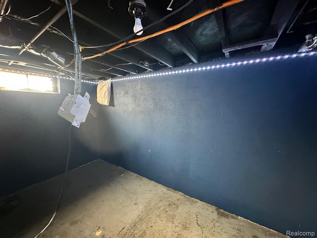 30026 Bock Street, Garden City, MI 48135