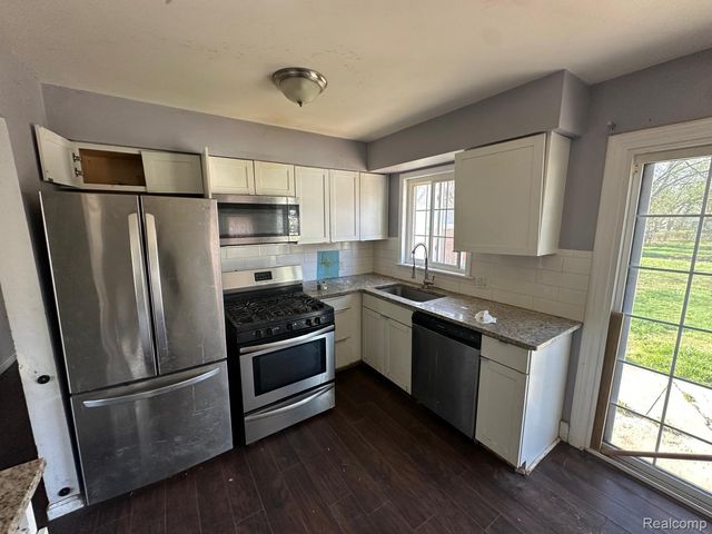 30026 Bock Street, Garden City, MI 48135