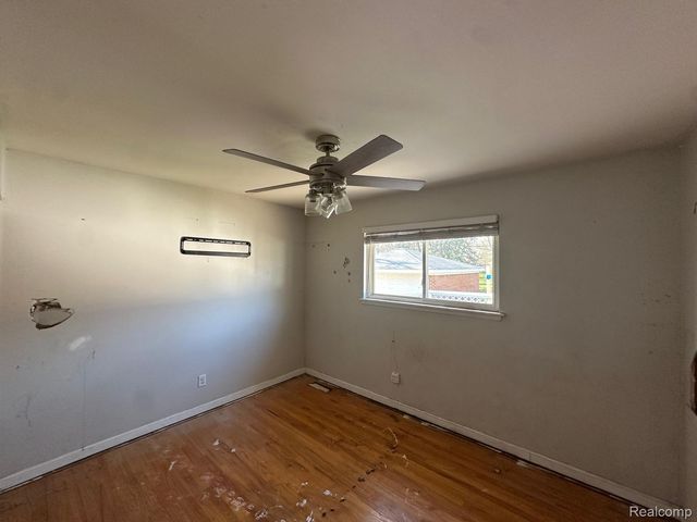 30026 Bock Street, Garden City, MI 48135