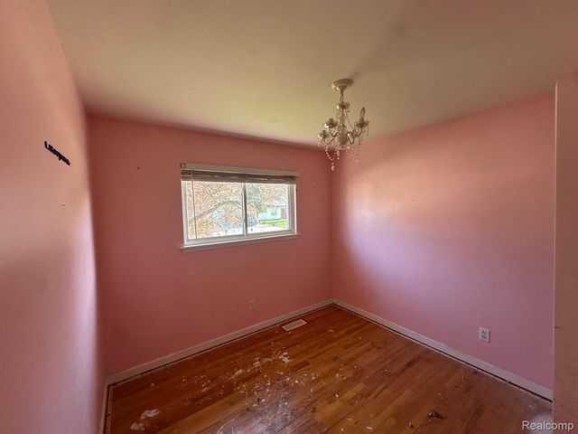 30026 Bock Street, Garden City, MI 48135