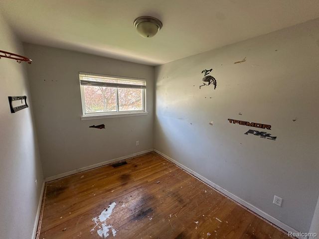 30026 Bock Street, Garden City, MI 48135