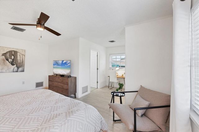 879 E 2ND STREET, Englewood, FL 34223