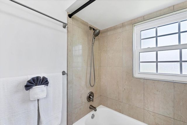 879 E 2ND STREET, Englewood, FL 34223