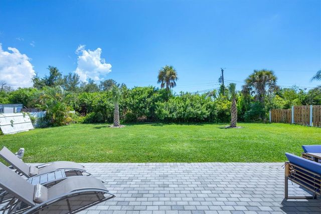 879 E 2ND STREET, Englewood, FL 34223