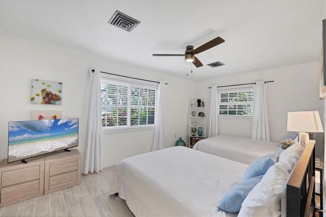 879 E 2ND STREET, Englewood, FL 34223