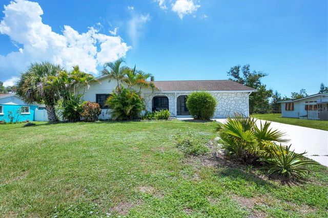 879 E 2ND STREET, Englewood, FL 34223