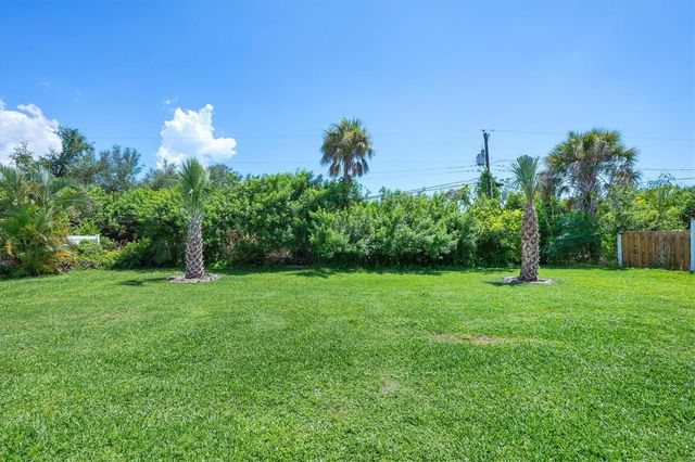879 E 2ND STREET, Englewood, FL 34223