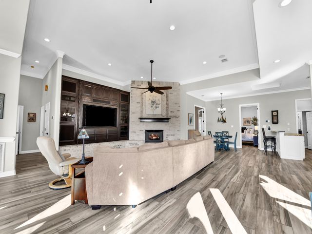 6000 Justine Court, Granbury, TX 76049