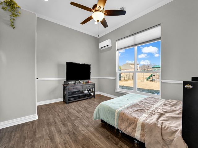 6000 Justine Court, Granbury, TX 76049