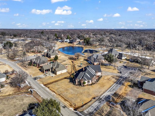 6000 Justine Court, Granbury, TX 76049