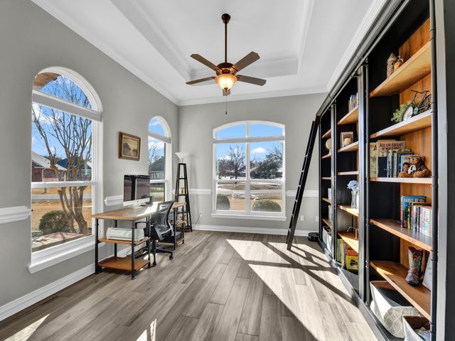 6000 Justine Court, Granbury, TX 76049