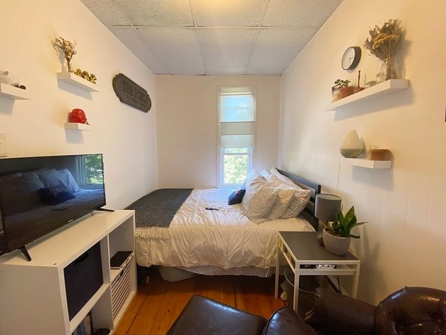 496 Sumner Street 3, Boston, MA 02128