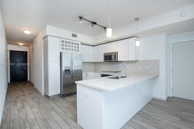 999 SW 1st Ave 2402, Miami, FL 33130