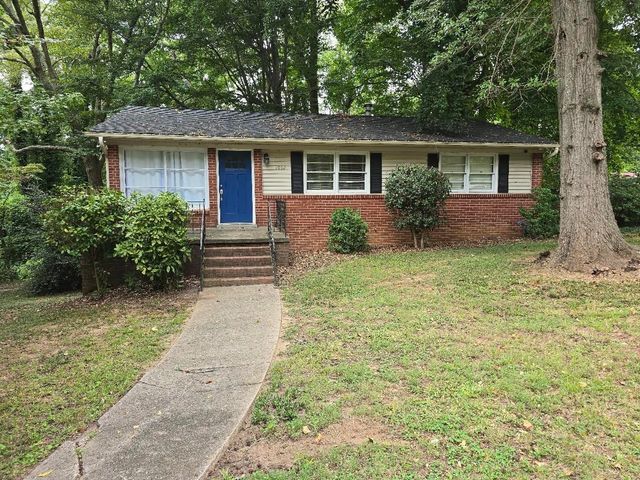 1002 Briarwood, Gaffney, SC 29340