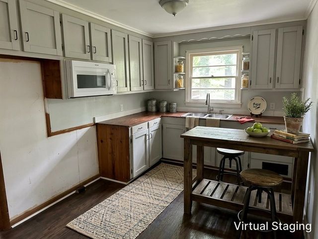 1002 Briarwood, Gaffney, SC 29340