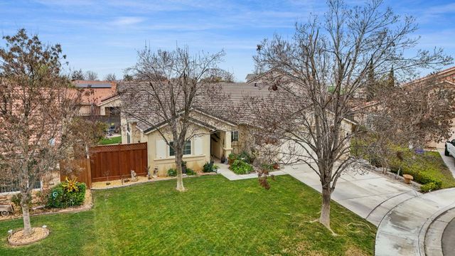 759 Santa Ana Ct, Los Banos, CA 93635
