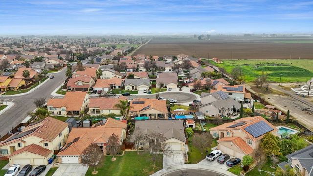 759 Santa Ana Ct, Los Banos, CA 93635