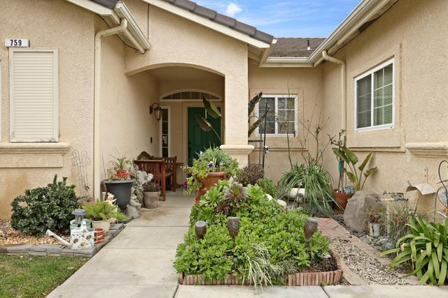 759 Santa Ana Ct, Los Banos, CA 93635